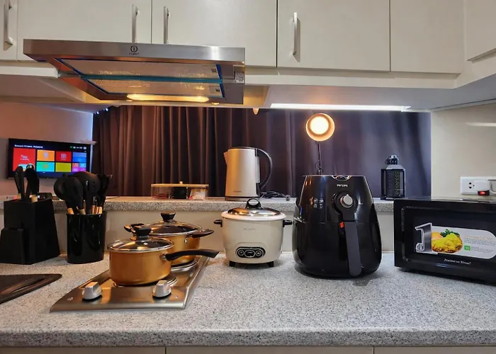 Bgc Spacious 1 Bedroom Family Steps Away From Mall With Free Parking And Washer Dryer For Long Staying Guest And Wfh 4* Manila