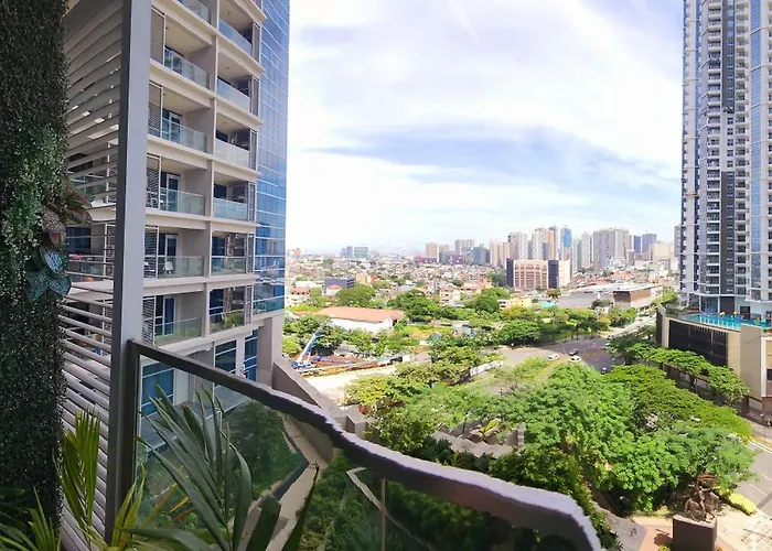 Aparthotel Bgc Spacious 1 Bedroom Family Steps Away From Mall With Free Parking And Washer Dryer For Long Staying Guest And Wfh